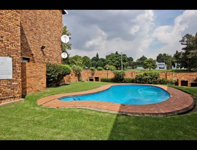 2 BEDROOM APARTMENT FOR SALE IN ROBINDALE